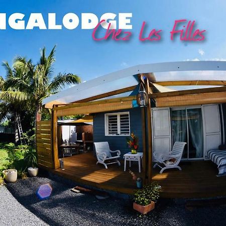 Chez Les Filles - Bungalodge Petite Île Eksteriør billede