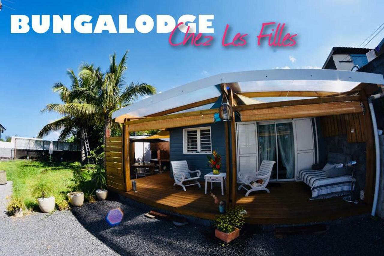 Chez Les Filles - Bungalodge Petite Île Eksteriør billede