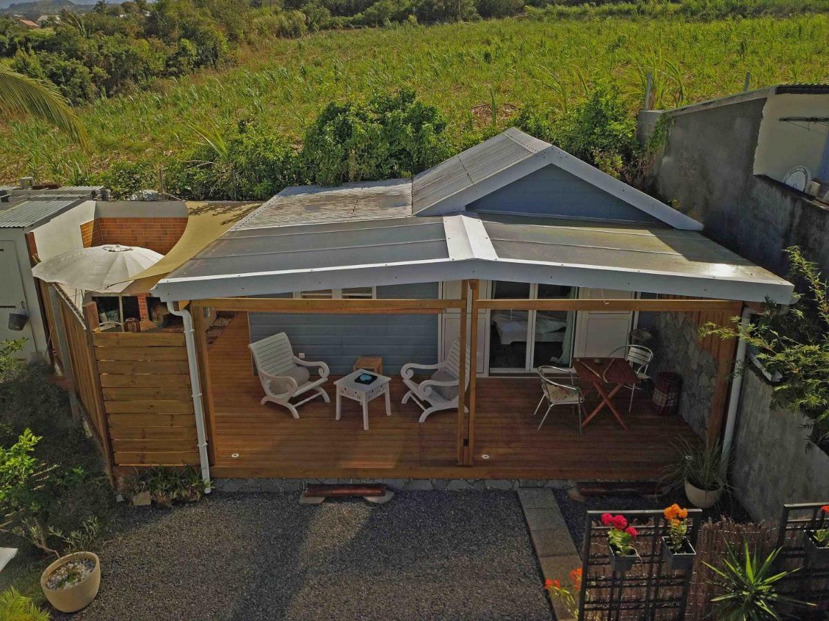 Chez Les Filles - Bungalodge Petite Île Eksteriør billede