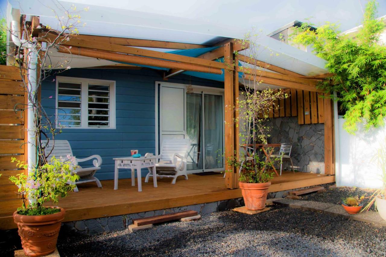 Chez Les Filles - Bungalodge Petite Île Eksteriør billede